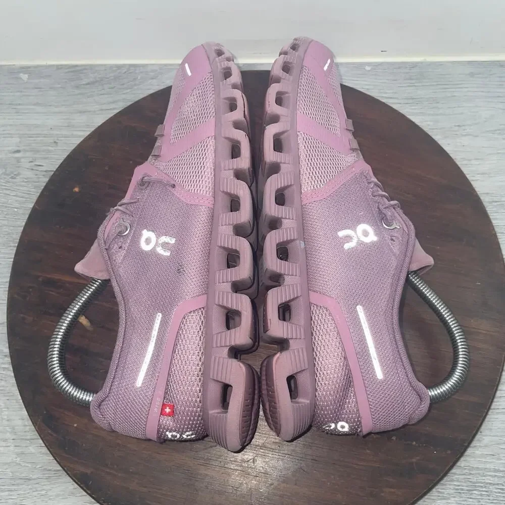 On Running cloud mauve